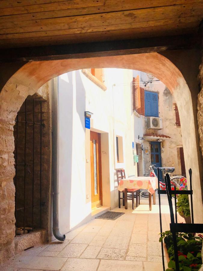 Istrian Stone House In The Heart Of The Beautiful Fishing Village Fazana - Only Few Steps From The Sea And The Wonderful Beach - Incl Plasma-Quad-Plus-Filter Against C O V I D Екстериор снимка